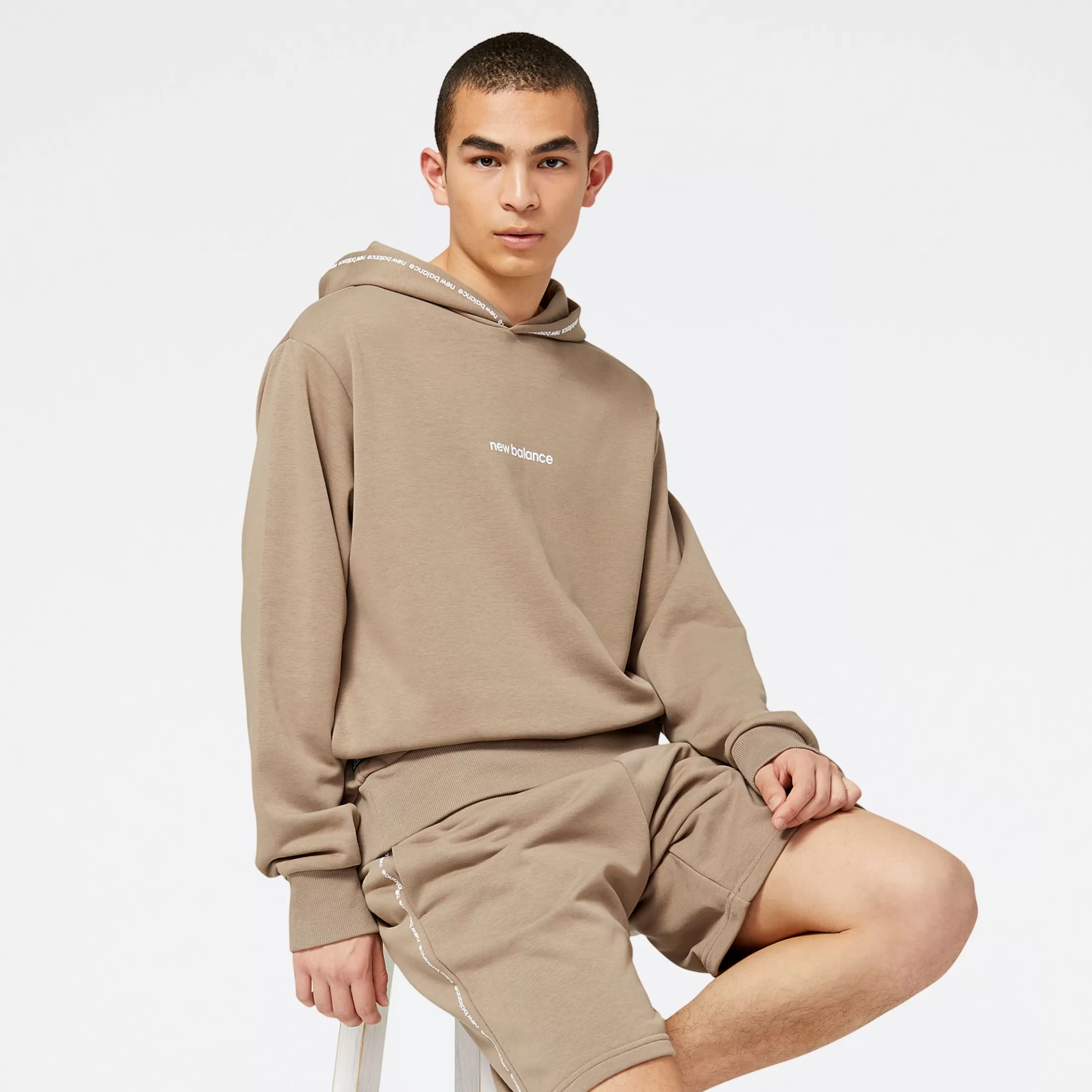 Online Homens NB Essentials Fleece Hoodie HOMEN Camisolas e camisolas com capuz | Todo o vestuário